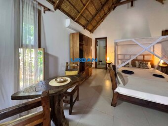 NA PREDAJ ROZPRÁVKOVÝ DOMČEK NA ZANZIBARE - 5