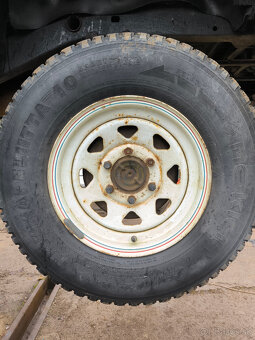 DISKY TOYOTA HILUX R15 - 5