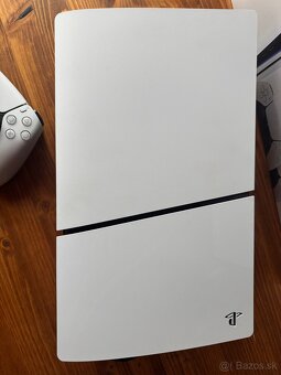PlayStation 5 Slim s čítačkou diskov (Blu-ray 4K UHD) 1 - 5