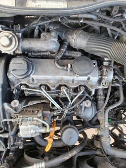 motor 1,9 TDI AHF 81kw - 5