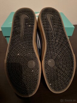 Nike Chron - 5