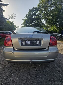 Toyota Avensis T25 2.0 85 kW - 5