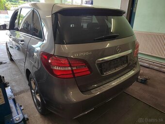 Mercedes Benz B 200 D - 5