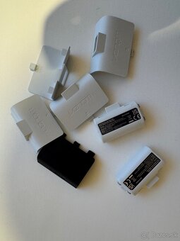 Predám XBox series S 500GB - 5