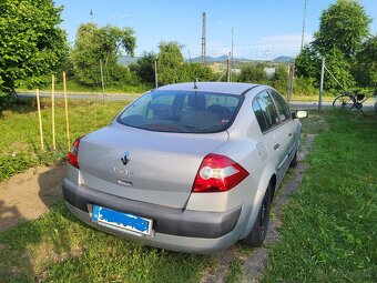 Reanult Megane 1,4 benzín sedan - 5