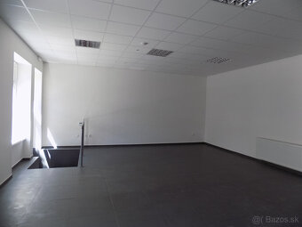 Na prenájom obchodný priestor 74 m2 blízko centra v N. Zámko - 5