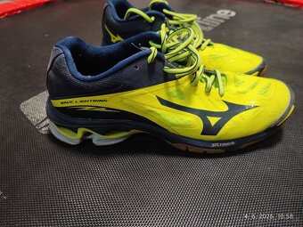 Mizuno Wave Lightning Z2 - 5
