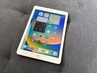 iPad 5.gen., 128 GB, cellular - 5