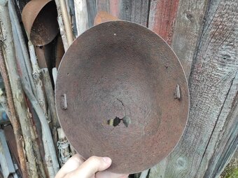 Prilba vz.32 hríbik - 5