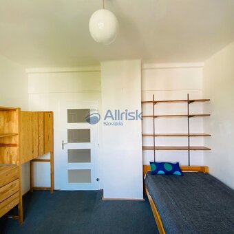 Zariadený 3-izbový byt s balkónom do prenájmu na P.Pázmáňa - 5