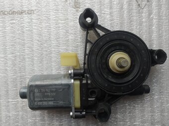 Motorček stahovania okná Škoda Octavia 3 Rapid VW Golf 7 - 5