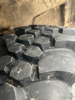 235/75 r15 T3  Dot 24 - 5