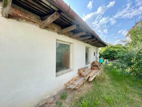 ZĽAVNENÉ • Na predaj dom s veľkým pozemkom v obci Brodské - 5