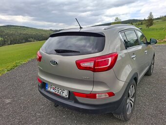 Kia Sportage CRDi, 2.0l, 100kW, 4x4 - 5
