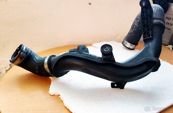 Tlaková rúrka intercooler - 5N0145770A - 5