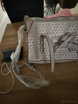 Guess - 5