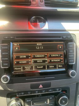 Volkswagen Passat B7 CR 2.0 DSG - 5