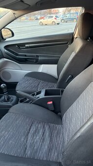 KIA ProCeed 2009 77kw Čierna metalíza - 5