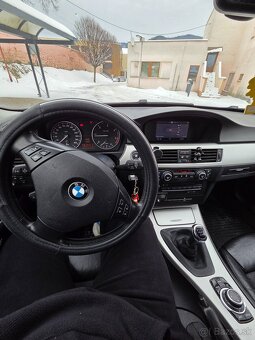 BMW E90 318D Facelift - 5