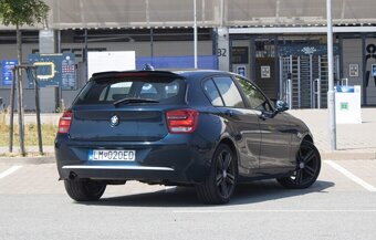 BMW 116i z roku 2011 - 5