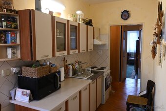 Predávame byt v Šahách blízko centra - 5