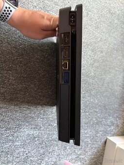 PS4 Slim 1TB - 5
