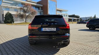 Volvo V60 Cross Country - 5