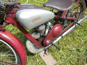JAWA VILLIERS r,v,1933 pojízdná dlouhé roky uložená na půdě - 5