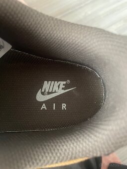 Nike x Travis Scott Air Force 1 - 5