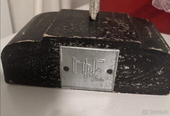 Predám  drevenú sošku vtáka na podstavci - 5