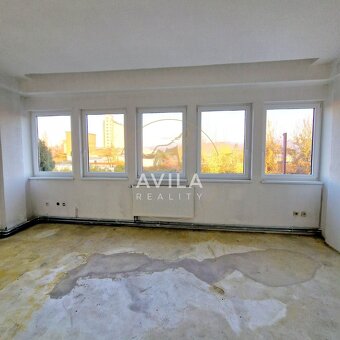 Na predaj: Multifunkčná priemyselná hala v Novom Meste nad V - 5