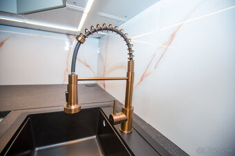 NA PREDAJ 3-izb.byt Petržalka, kompletná rekonštrukcia - 5