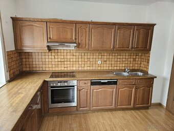 Masívna kuchynská linka z Nemecka so spotrebičmi - 5