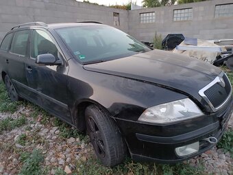 šKODA   OCTAVIA  COMBI  2 TDI - rozpredám - 5