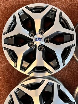 5x114,3 R17 originál Subaru Forester TOP STAV - 5