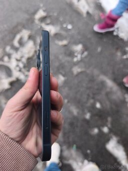 Predám iphone 13 128GB - 5