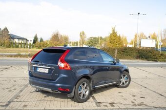 VOLVO XC60 (2015) - 5