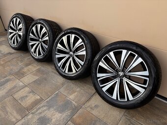 ALU DISKY VW MUSCAT SCHWARZ 5x112 R18 +LETNE PNEU 245/45 R18 - 5