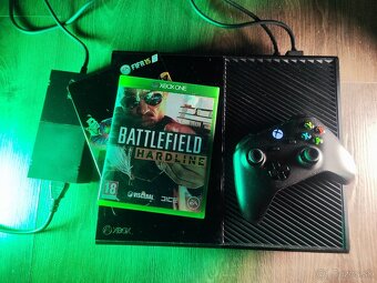 Xbox One 500 GB + 2 hry - 5