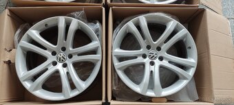 VW Savannah R19 5x112 9J ET33 - 5