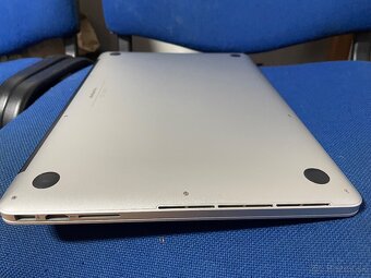MacBook Pro 15" Mid 2015 i7 2.2GHz/16GB/128GB - 5