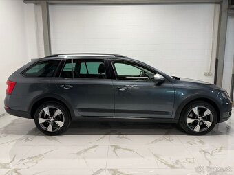 ŠKODA OCTAVIA COMBI SCOUT 2.0 DSG.4X4 - 5