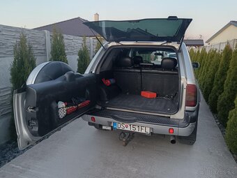Opel Frontera, ročník 2003..karoséria AC kombi. 2,2 Tdi 88kw - 5
