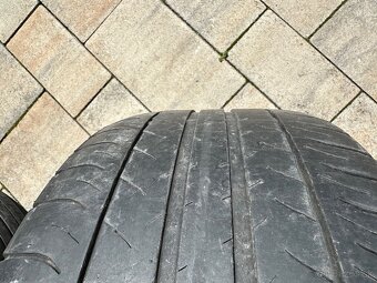 235/45 r18 - 5
