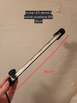 Predám akváriový stôl, akváriá a príslušenstvo k nim - 5