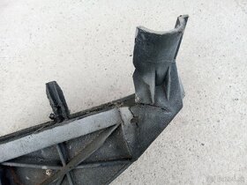 Výstuha predného nárazníka Peugeot 206 - 5