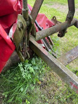 Predám trojpluh za traktor - 5