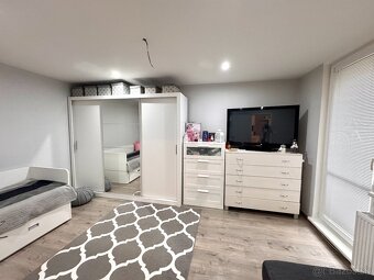 Prenájom- krásny 1 izbový byt  s balkónom, zariadený, NZ - 5