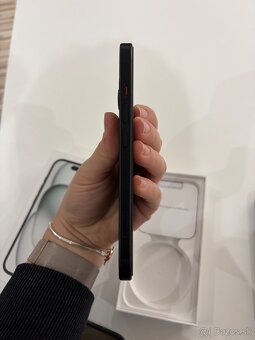 Predám iphone 15 256gb - 5