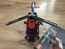 Lego TECHNIC 42092 - Záchranársky Vrtuľník - 5